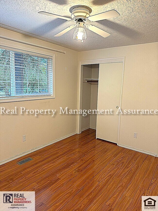 Building Photo - 3260 Arbor Dr