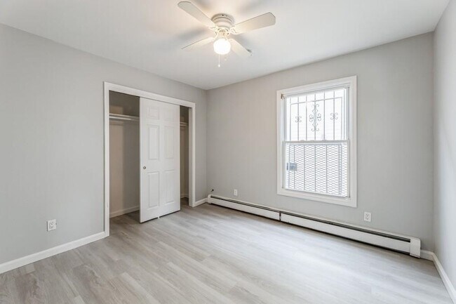 Building Photo - 260 Randolph Ave