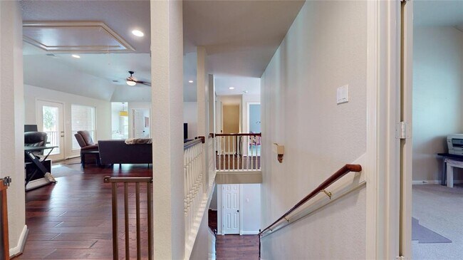 Building Photo - 1323 Hillside Forest Dr