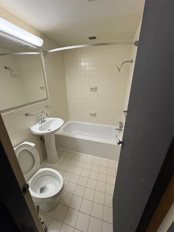 Building Photo - 65 Front St