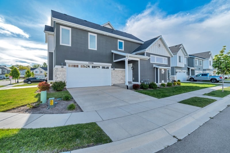 Building Photo - 4458 S Stonington Way