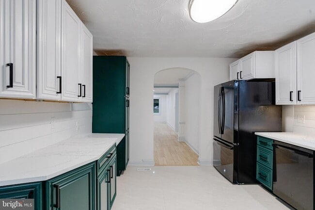 Building Photo - 5717 Station Rd