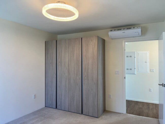 Building Photo - Kapiolani Residence Condo - 2 bedrooms, 2 ...