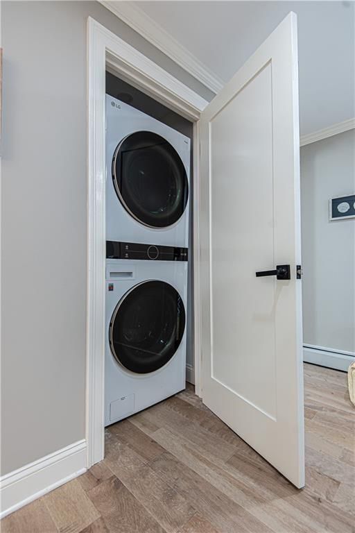 Building Photo - 71 E George St