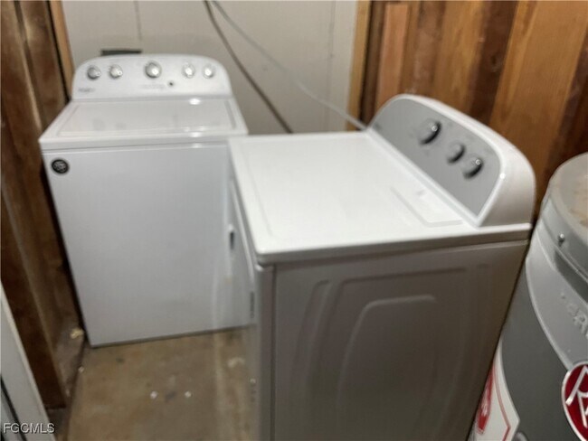 Building Photo - 2996 Lafayette St