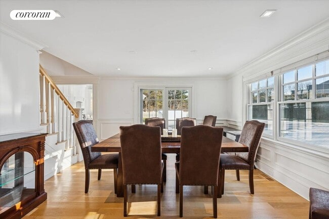 Building Photo - 30 Club Ln