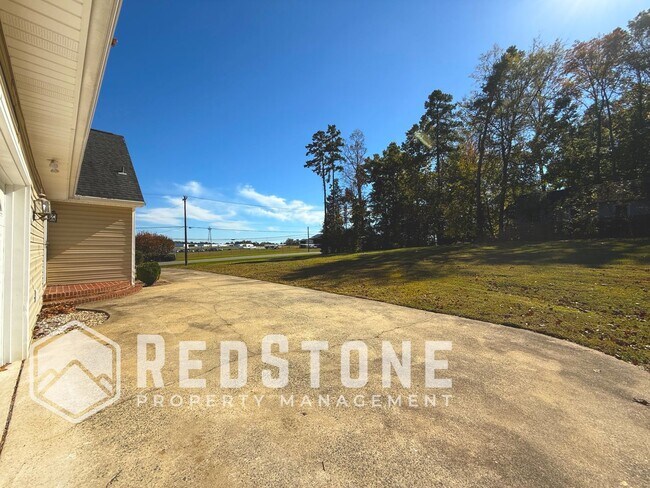 Building Photo - 3405 Alamance Rd