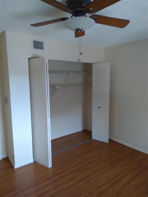 Building Photo - 115 Gardens Dr