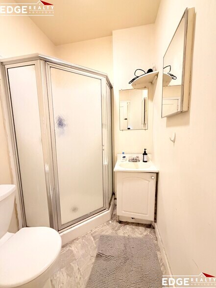 Building Photo - 28 Wadsworth St