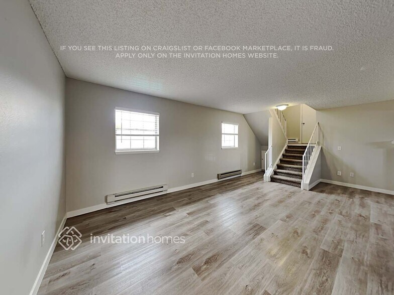 Building Photo - 18339 E Iowa Dr