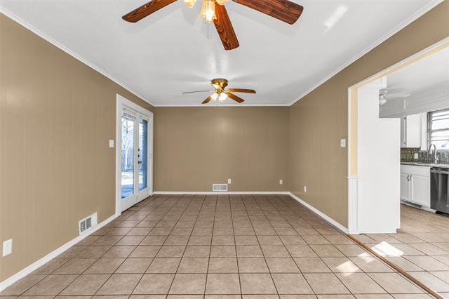 Building Photo - 2608 Meandering Way