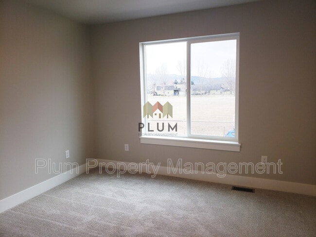 Building Photo - 4724 Giada Dr