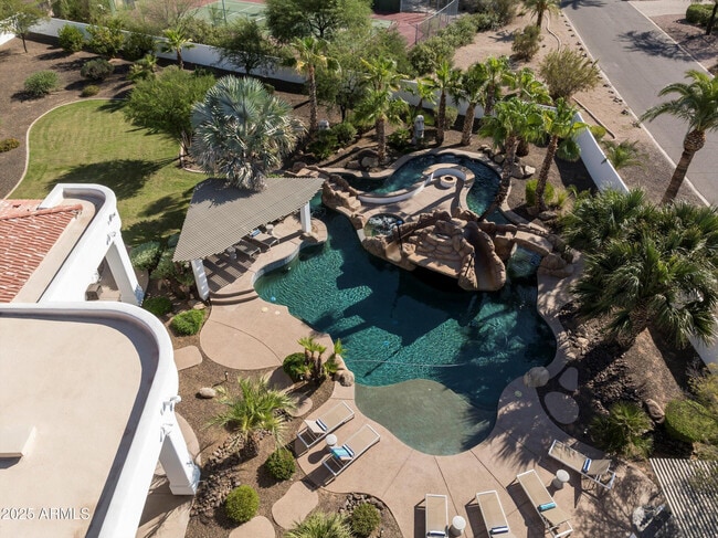 Building Photo - 5901 E Mountain View Rd