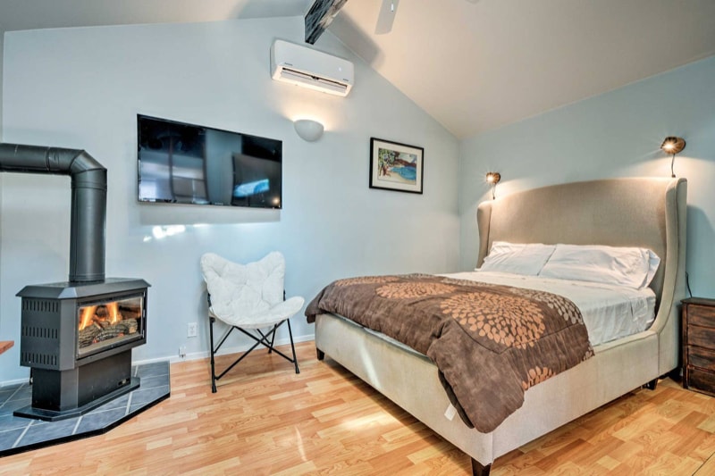 Building Photo - 673 Siskiyou Blvd