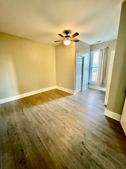 Bedroom 2 - 517 Malone Cir