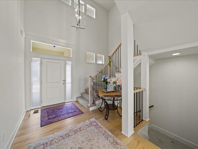 Building Photo - 18228 Earnshaw St