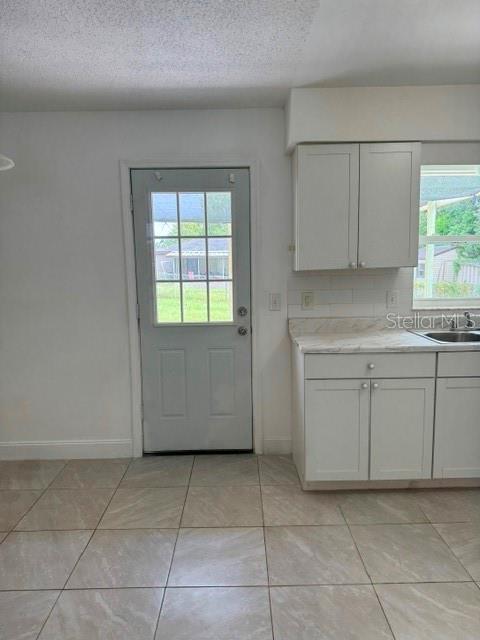 Building Photo - 27127 Fernery Ave