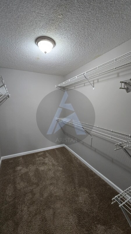 Building Photo - 2106 Clearvista Dr NW