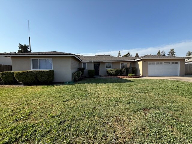Primary Photo - 4802 W Kaweah Ave