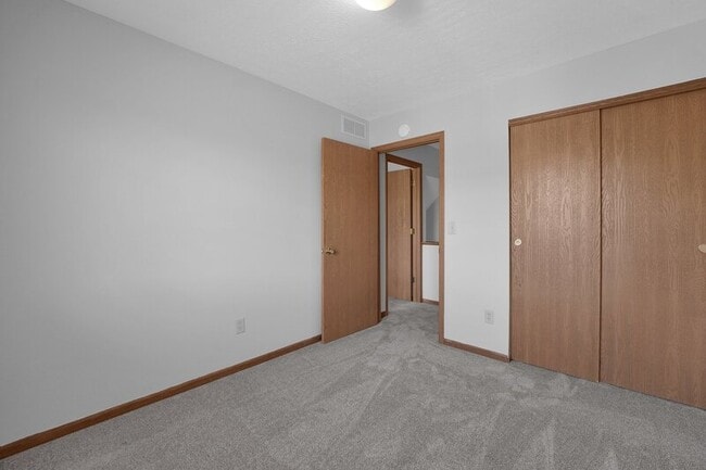 Building Photo - 2522-2524-2524 Weyburn Rd
