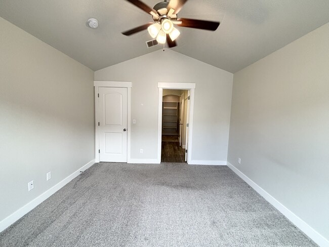 Building Photo - 3742 Canyon Falls Dr