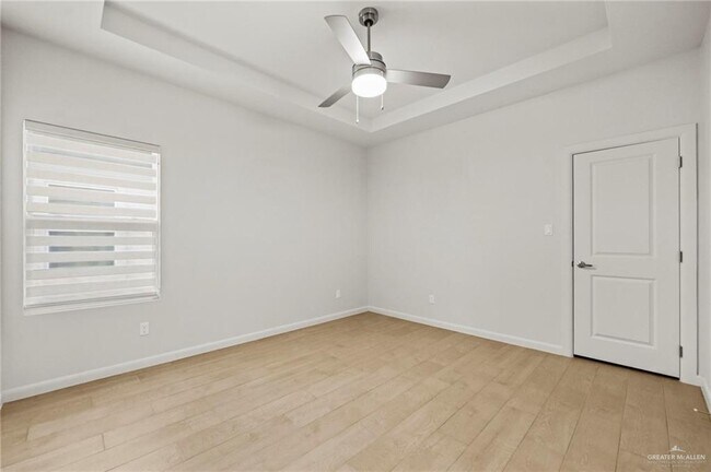 Building Photo - 14 Brito Ln