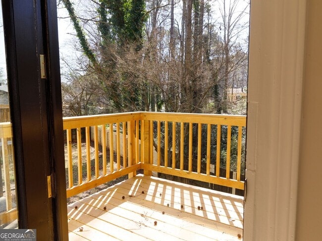 Building Photo - 95 Simpson Dr NE