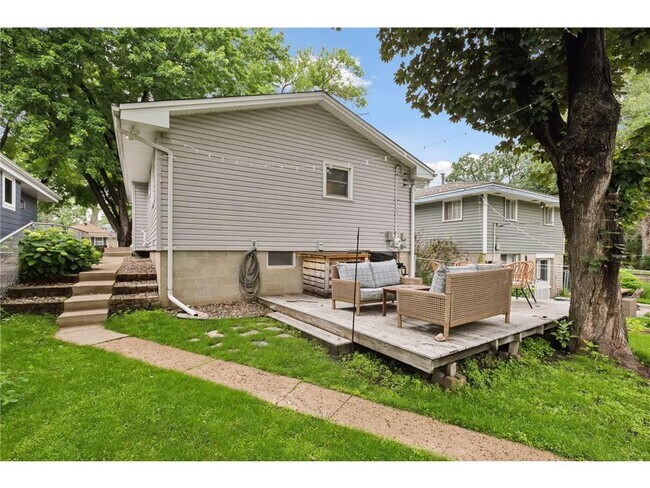 Building Photo - 4237 Ottawa Ave S