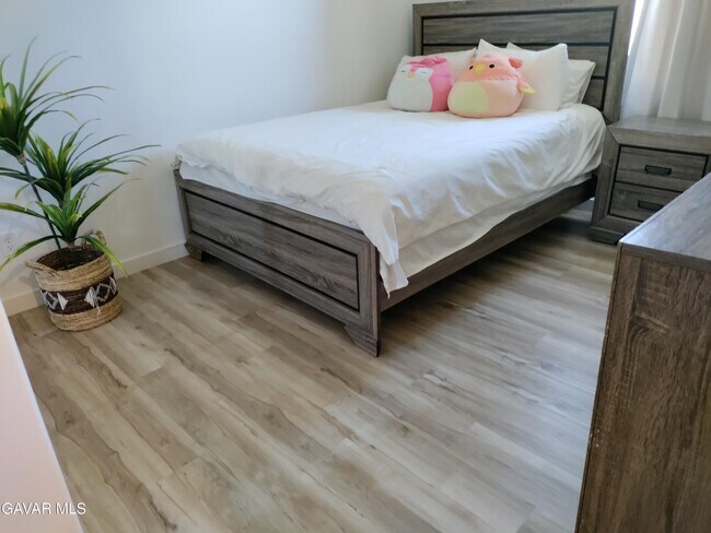 Building Photo - 44243 Mahogany St