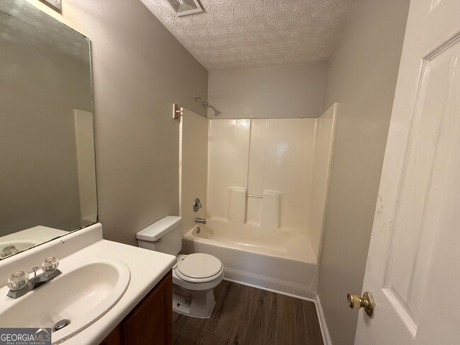 Building Photo - 9118 Dorsey Rd