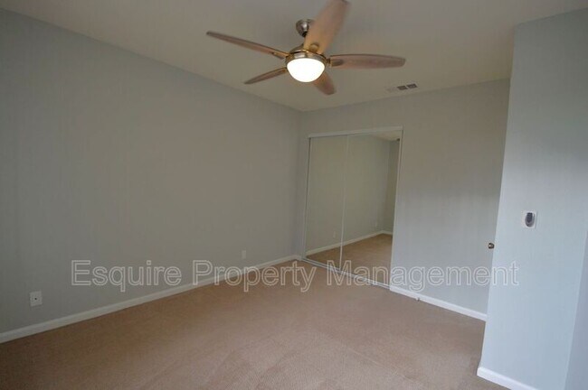 Building Photo - 5410 Driftwood St