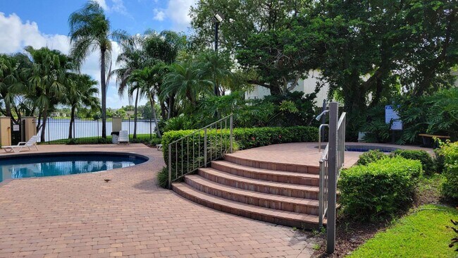 Building Photo - 1764 Pierside Cir