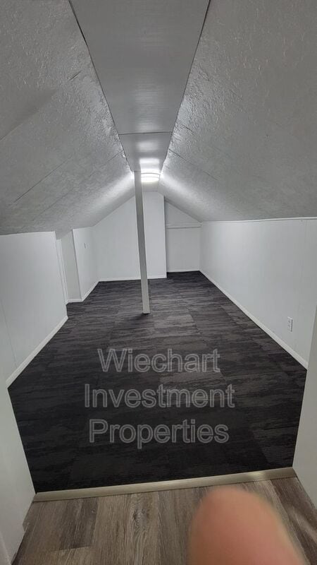 Building Photo - 720 N Moening St