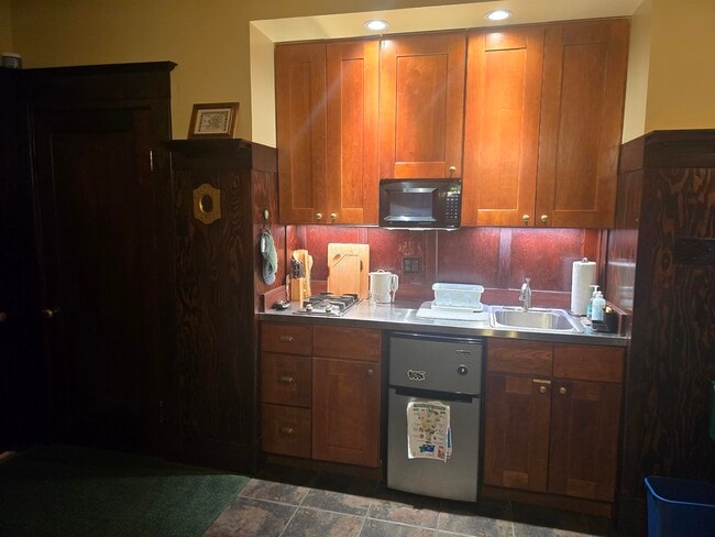 Building Photo - 216 Washington Ave