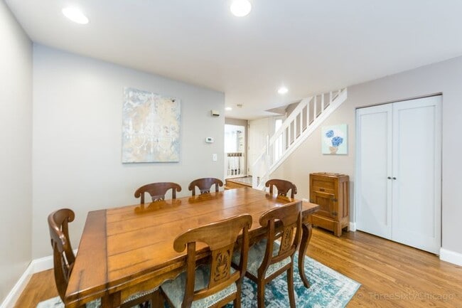 Building Photo - 1180 S Plymouth Ct