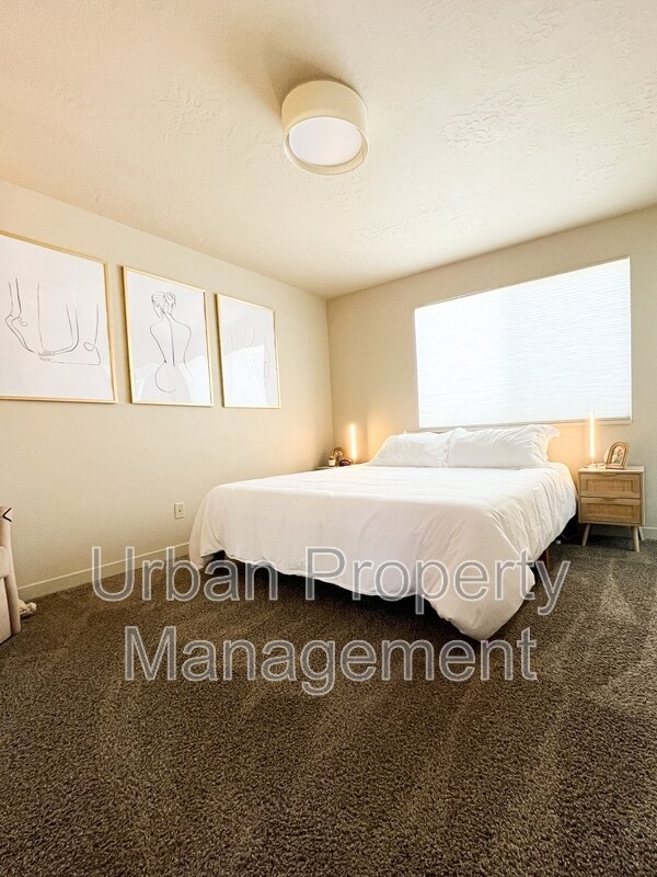 Building Photo - 734 W 2220 N