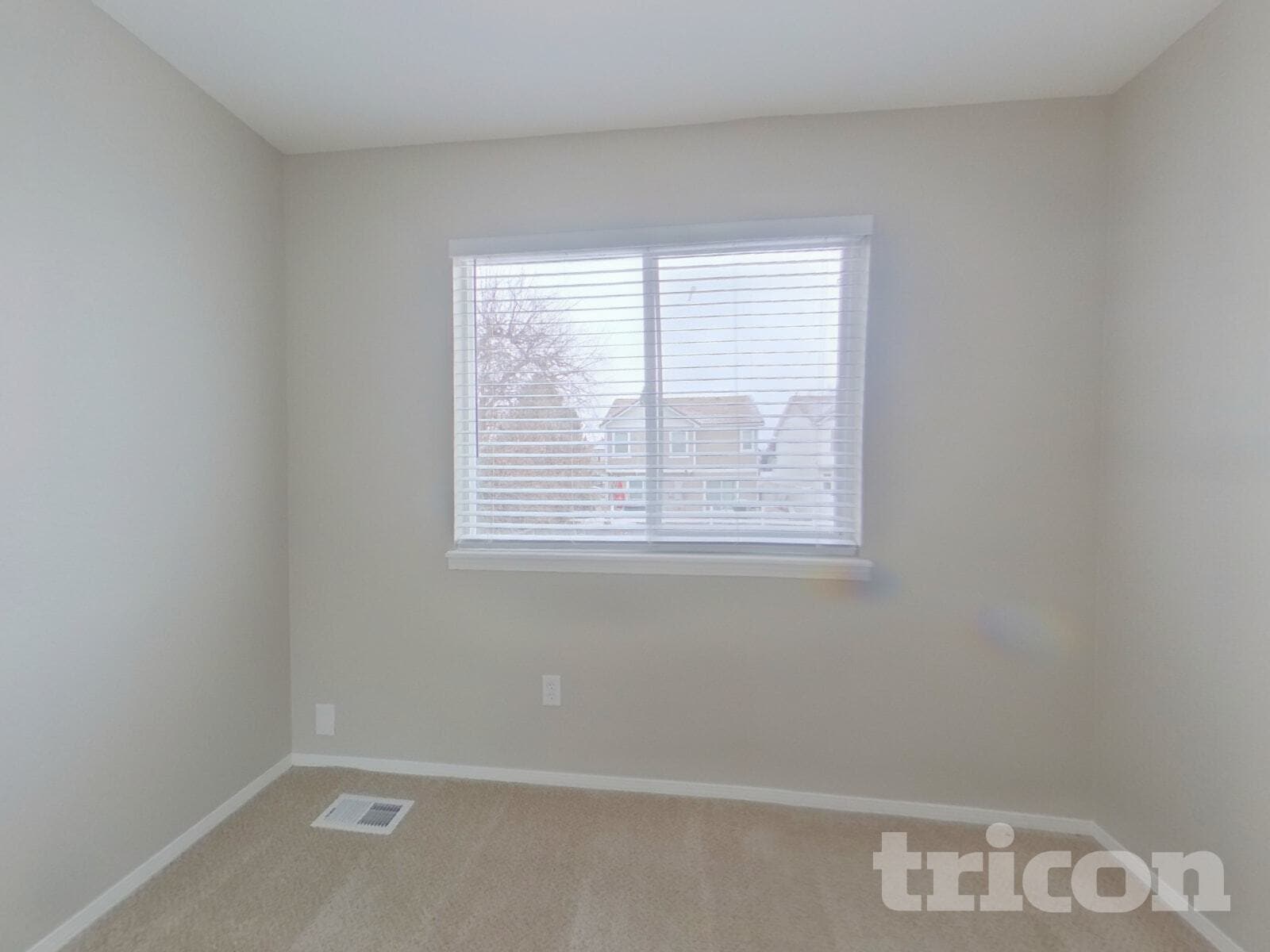 Building Photo - 18965 E 47th Ave