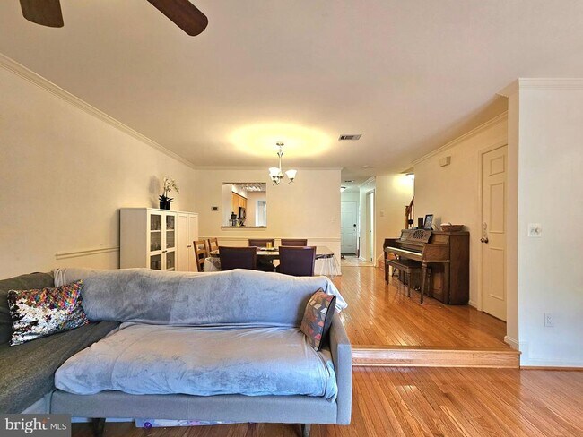 Building Photo - 5939 Heatherwood Ct