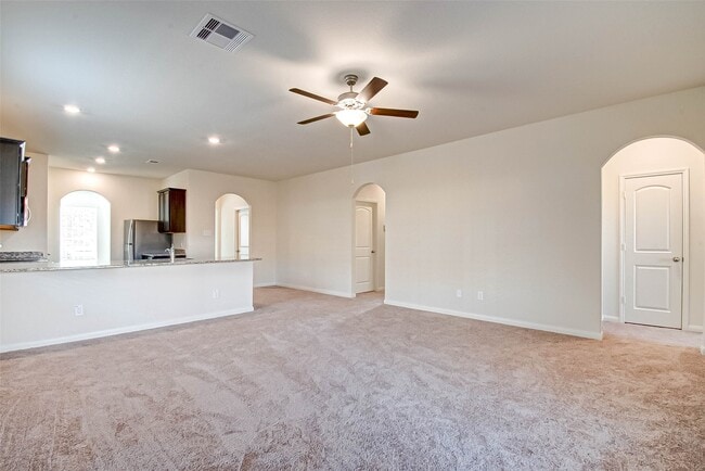 Building Photo - 28065 Irving Dr