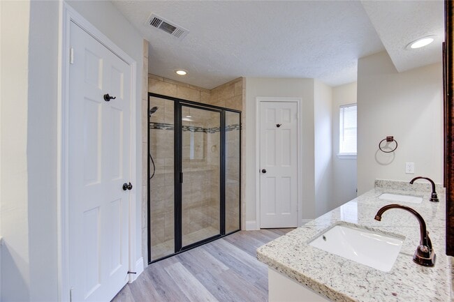 Building Photo - 9115 Taidswood Dr