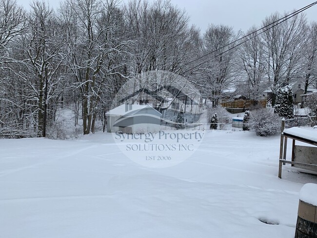 Building Photo - Madison Rental