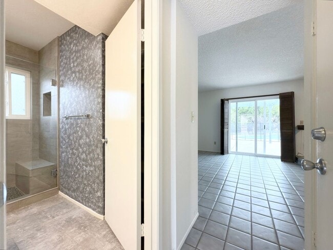 Building Photo - La Costa Charmer w/ Large Yard and Pool!