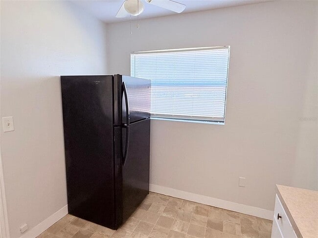 Building Photo - 1544 77th Ave N