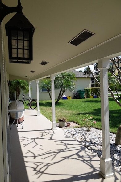 Building Photo - 1232 Cabana Rd