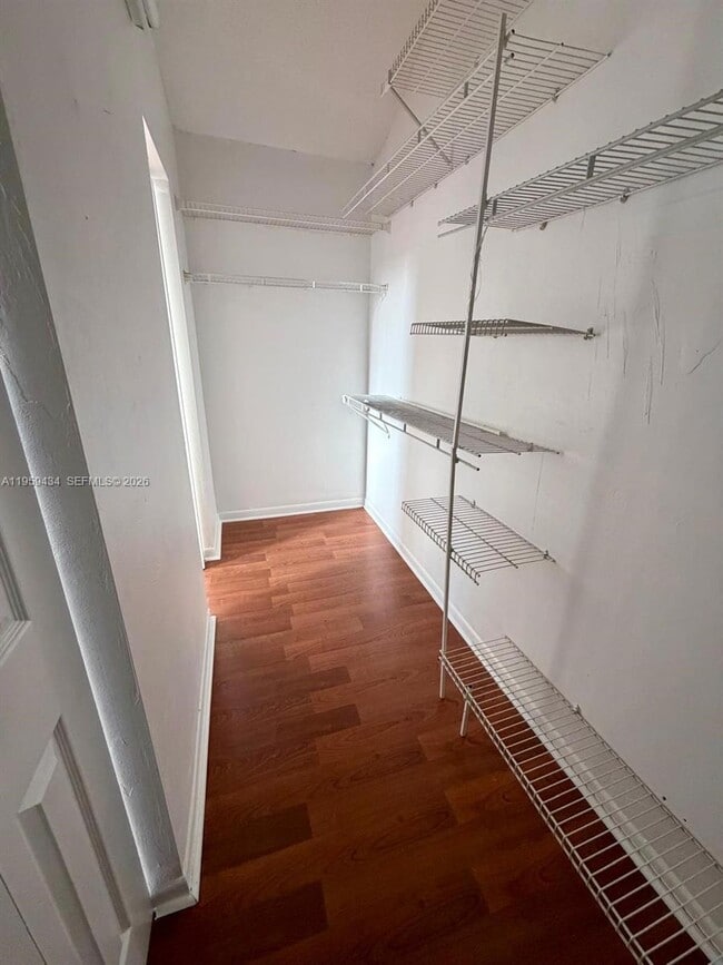 Building Photo - 15832 SW 91st Ct