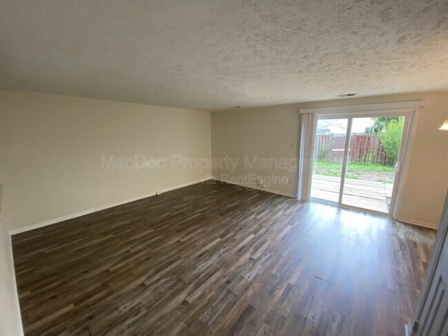 Building Photo - 4749 Hedrick Ln