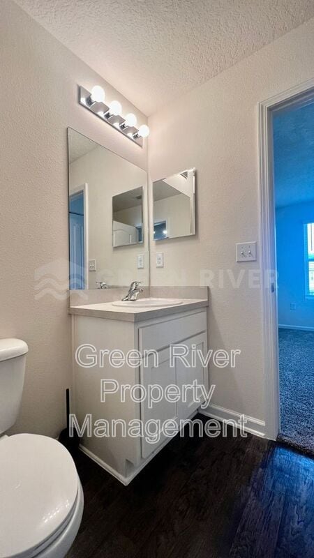 Building Photo - 294 Aralia Ln