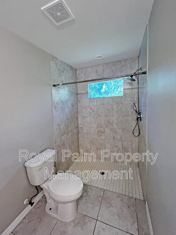 Building Photo - 2908 15th St W
