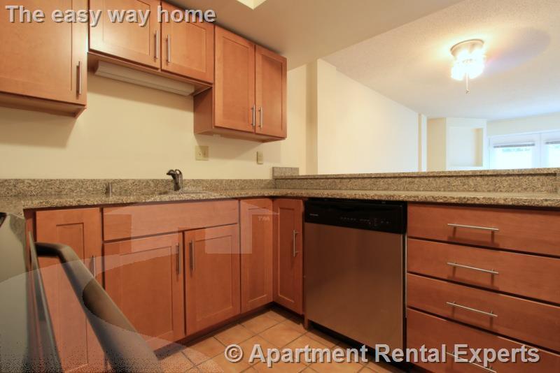 Building Photo - 345 Franklin St