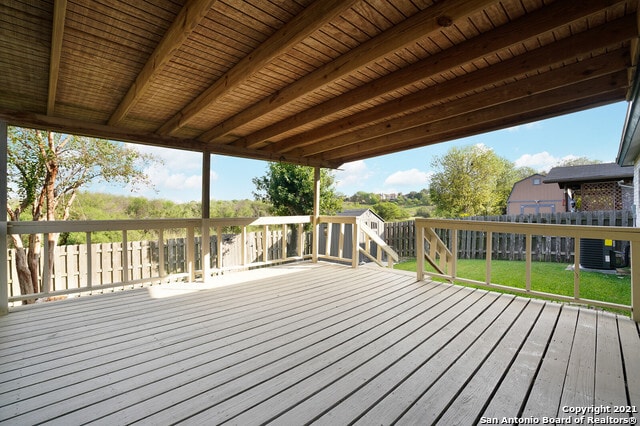 Building Photo - 8214 Chestnut Manor Dr
